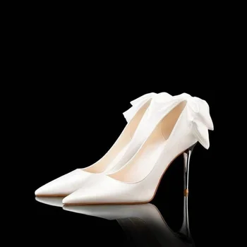 Новост 2023 година, на високи токчета с бял нос， Женски тънки копринени обувки на тънък ток, Секси Луксозни Бели сватбени обувки, Червени обувки на висок ток